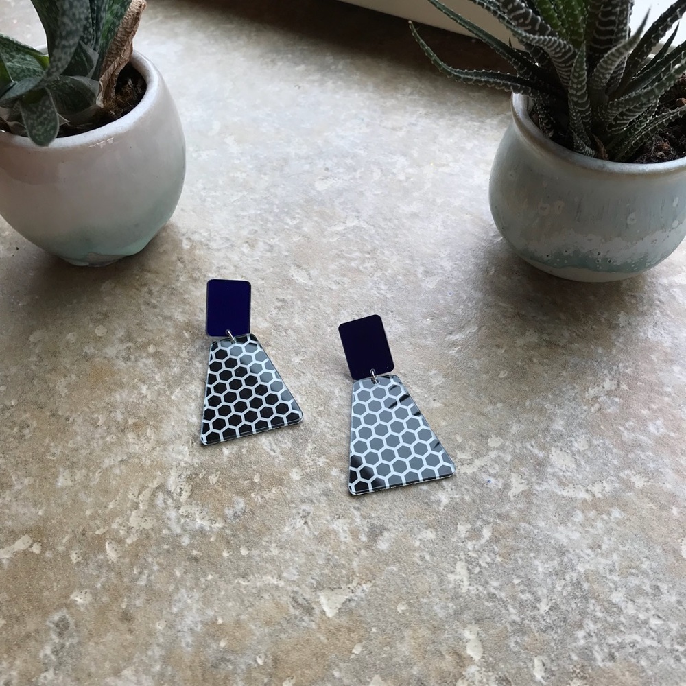 Black and white polka dot post earrings